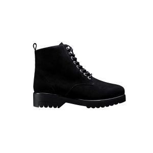 Black winter boot